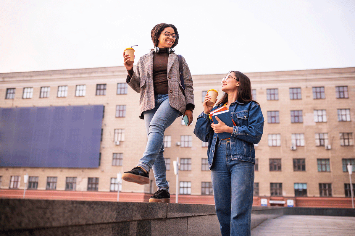 Zusammen mit der Freundin macht das Studium mehr Spass