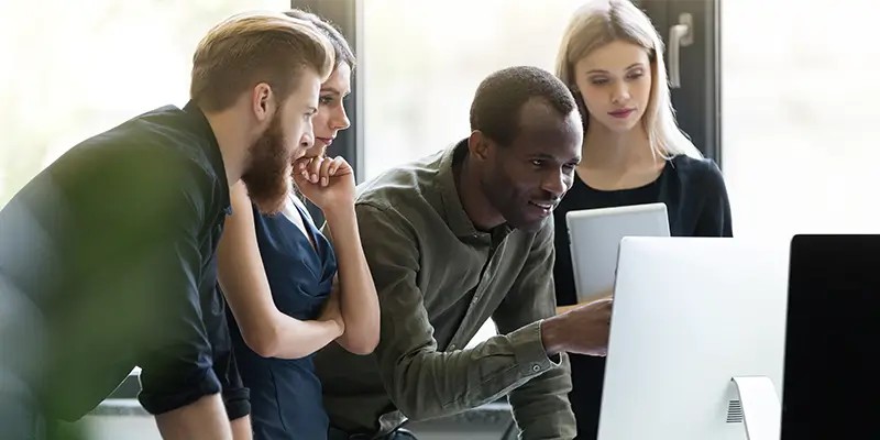 Team setzt KI im Unternehmen um und entwickelt digitale Lösungen